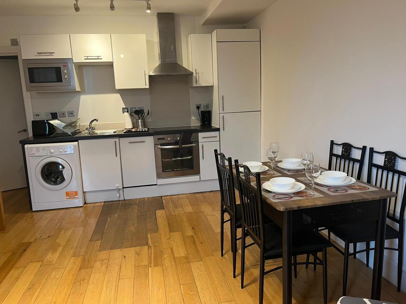 Westciti Chatsworth Road Apartments Croydon Extérieur photo